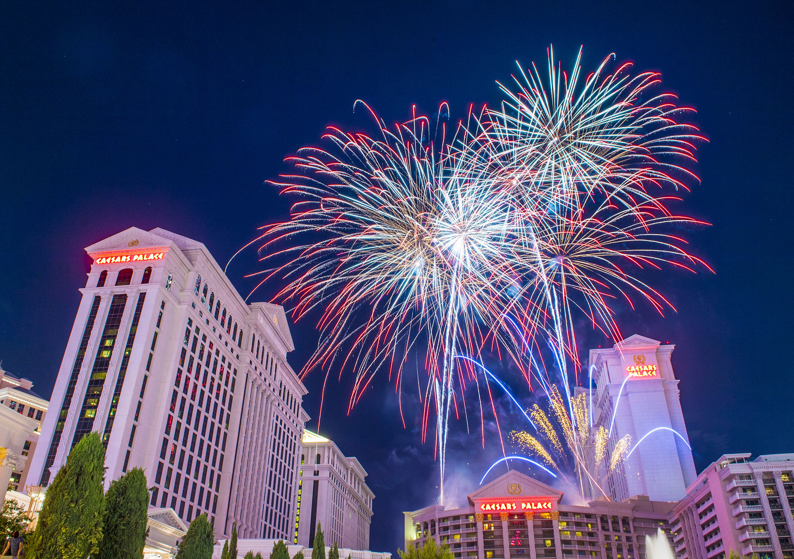 Best USA Cities & Events to Celebrate 2024 New Year's Eve Experism